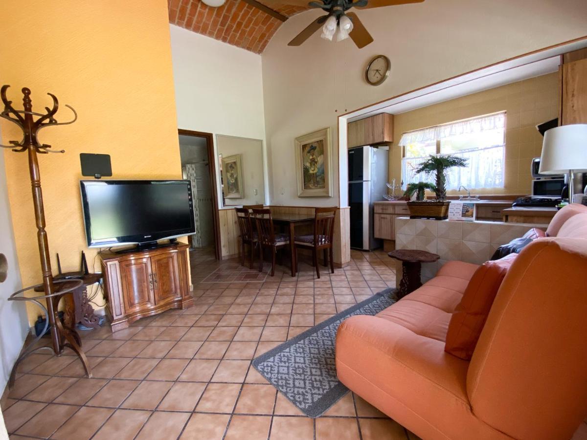 La Casita De Fraida Apartment กัวดาลาฮารา ภายนอก รูปภาพ