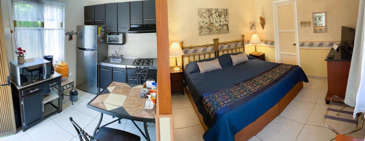 La Casita De Fraida Apartment กัวดาลาฮารา ภายนอก รูปภาพ
